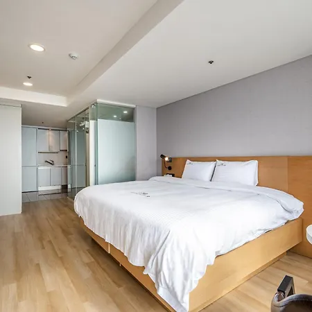 Haeundae Seacloud Hotel Residence