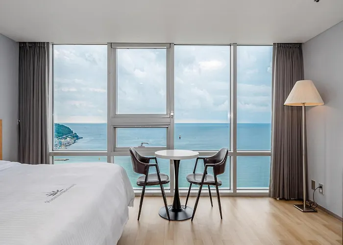 Haeundae Seacloud Hotel 3*