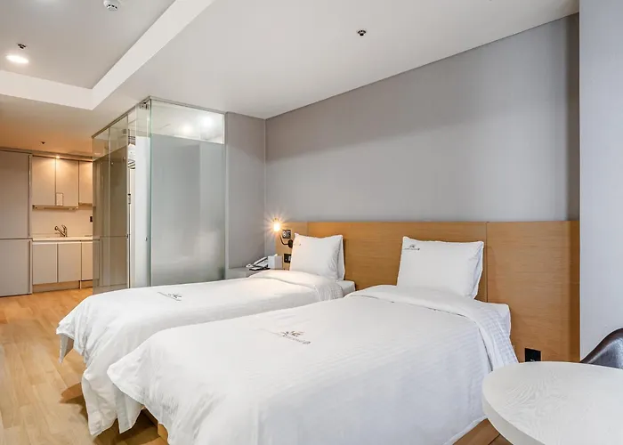 Hotel Haeundae Seacloud 3*